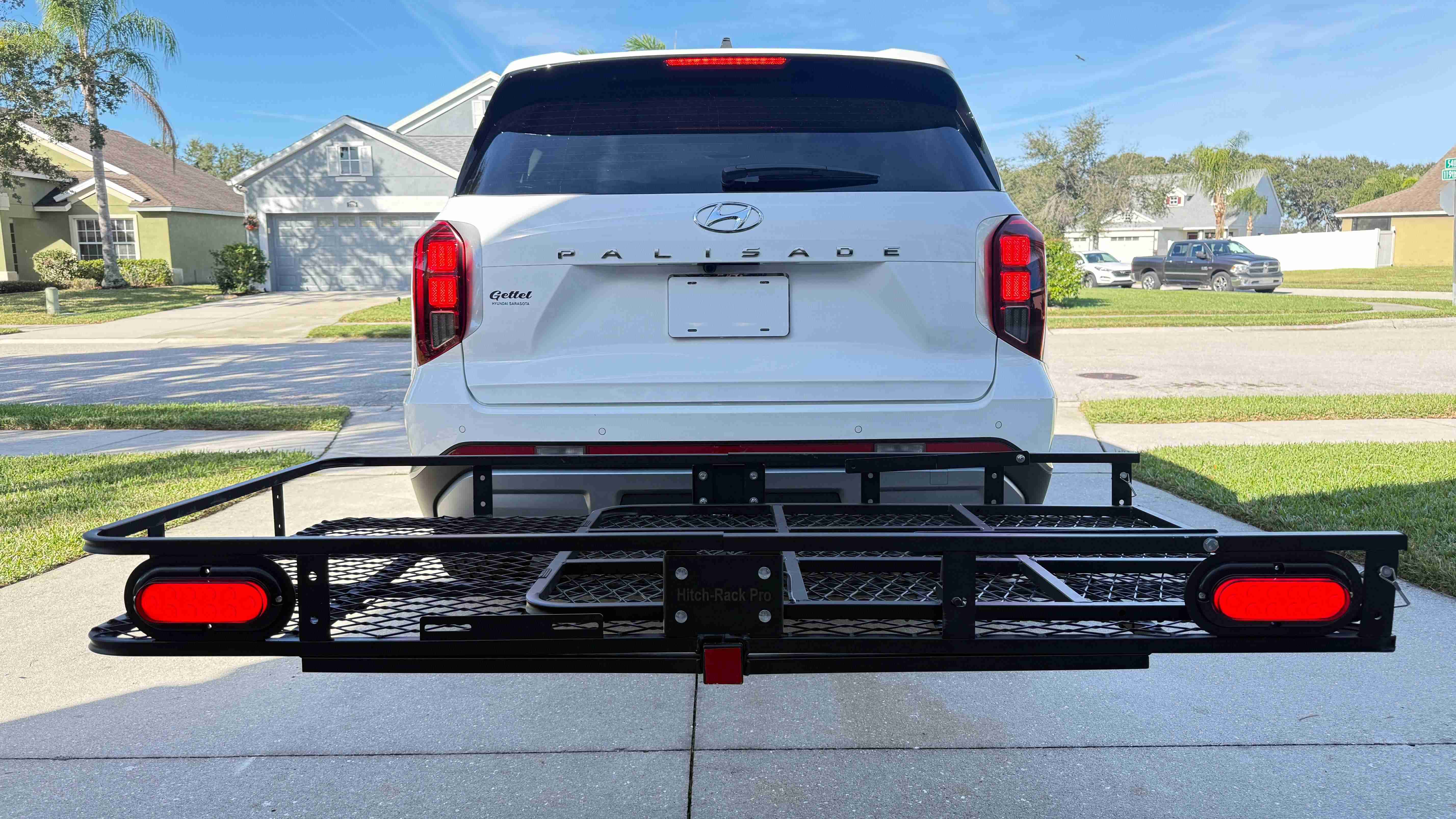 Close-up of anti-wobble attachment on eTrike hitch rack