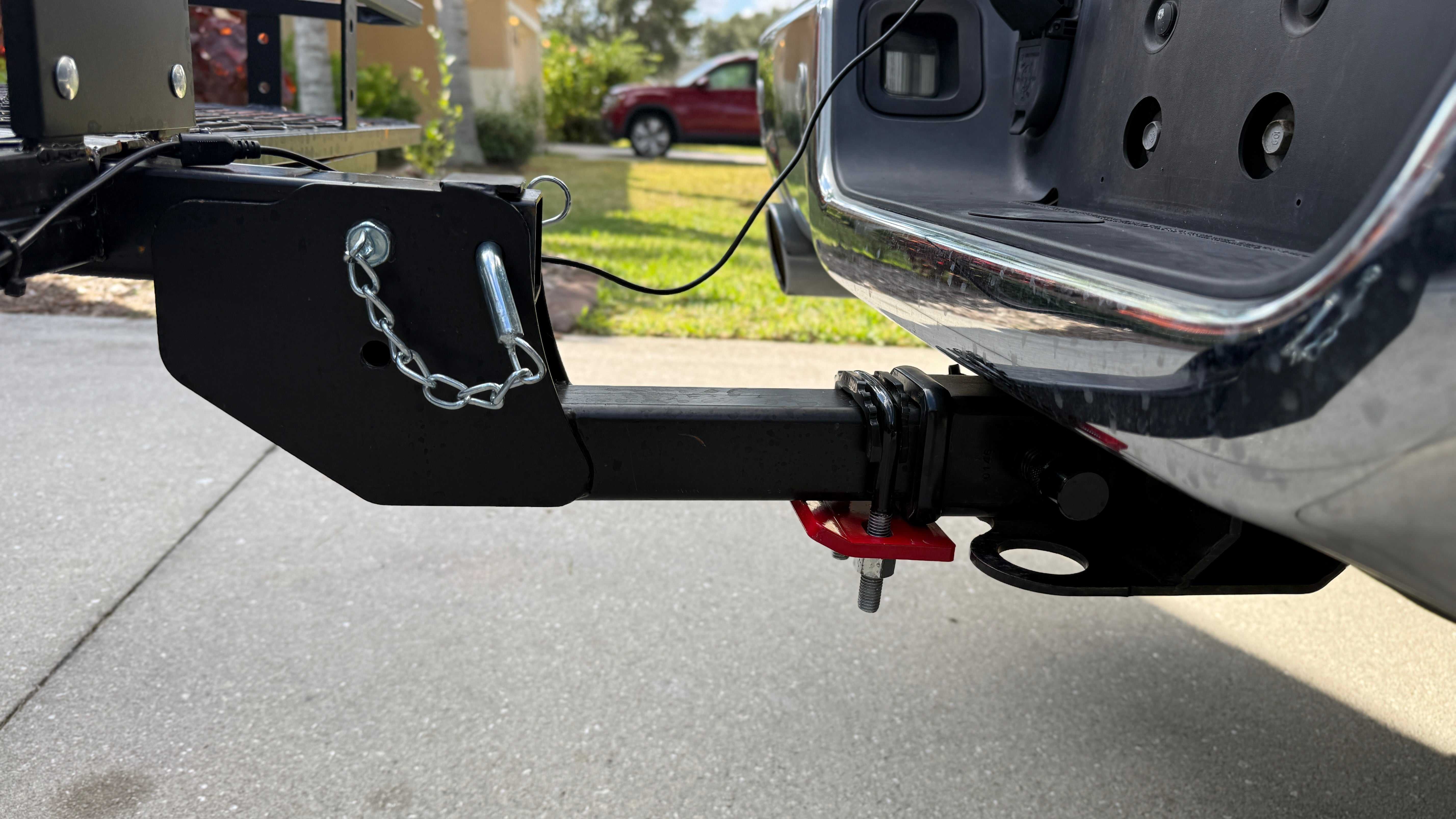 Platform Carrier eTrike rack mounted on SUV vehicle hitch